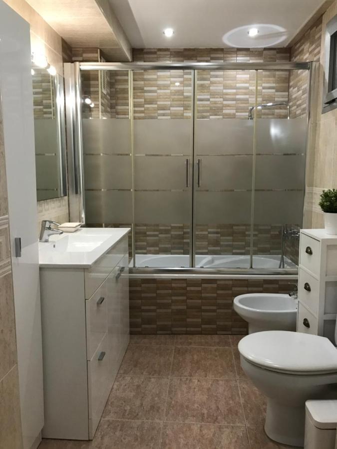 Apartamento Con Parking Gratis En El Centro, 2 Dormitorios Almería Eksteriør bilde