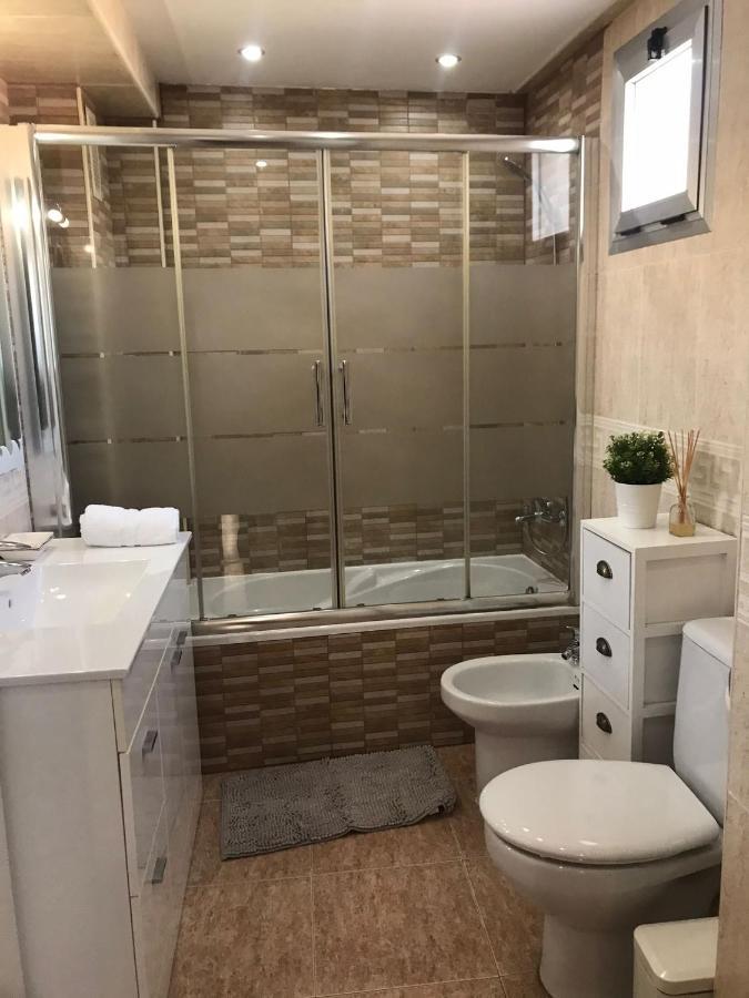Apartamento Con Parking Gratis En El Centro, 2 Dormitorios Almería Eksteriør bilde