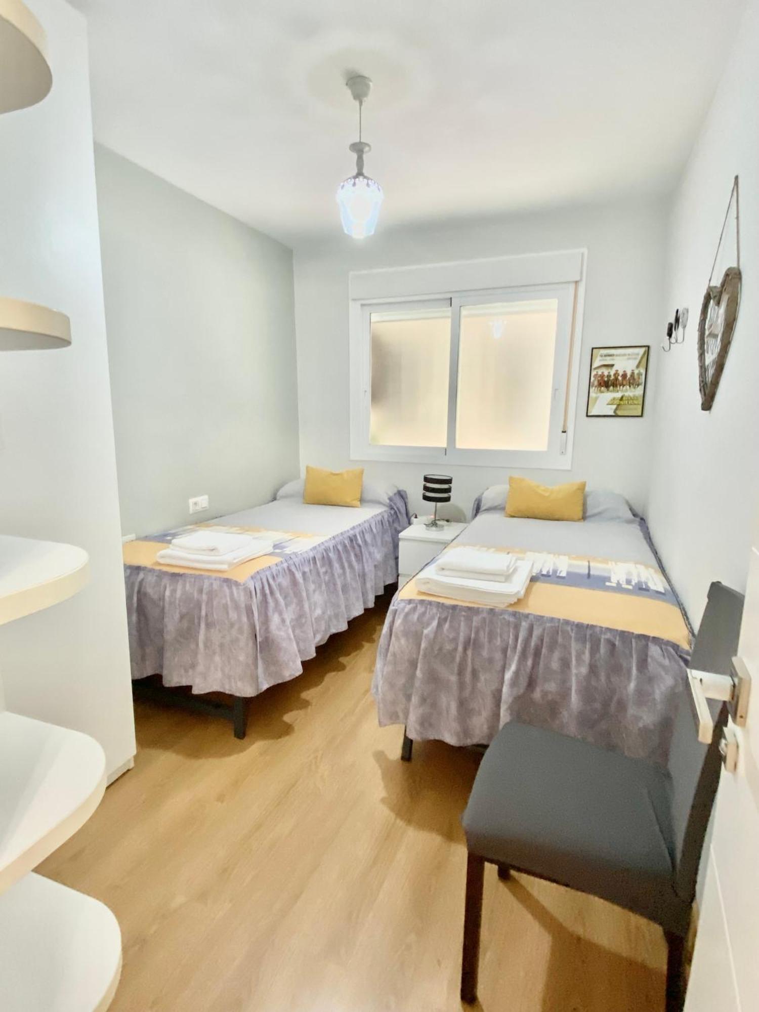Apartamento Con Parking Gratis En El Centro, 2 Dormitorios Almería Eksteriør bilde